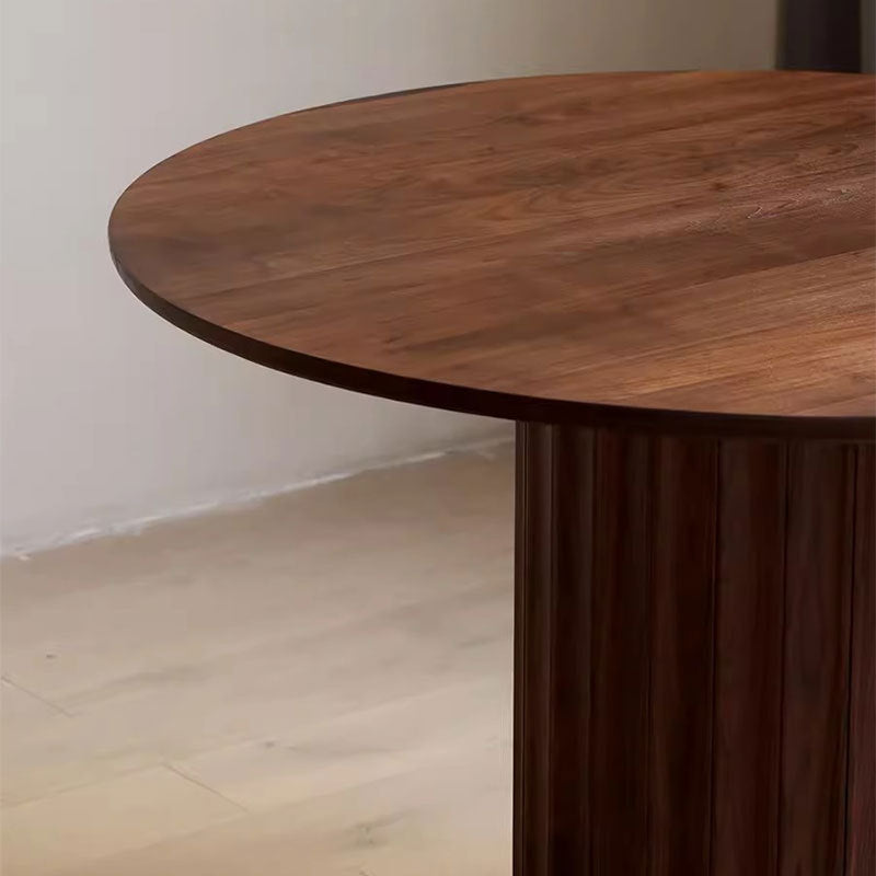 實木圓餐枱