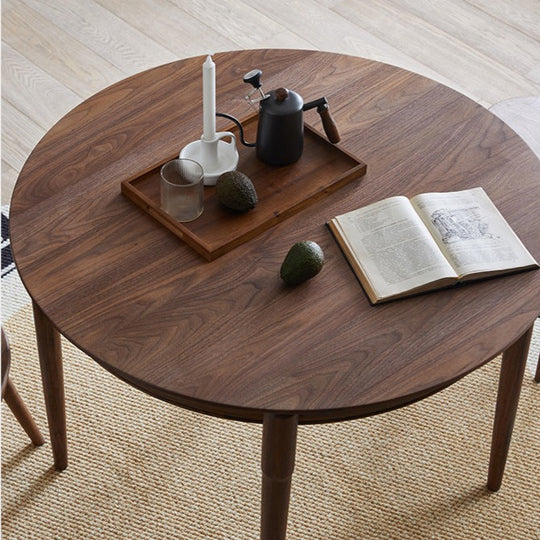 圓型餐枱