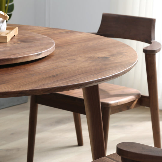 實木圓餐枱